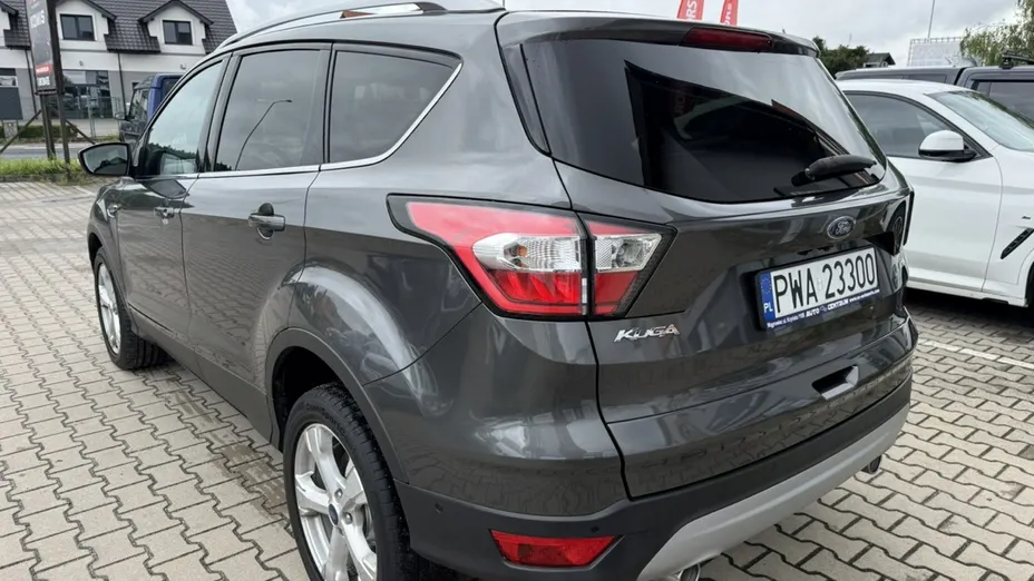 FORD Kuga -