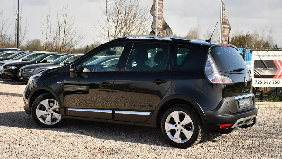 RENAULT Scenic -