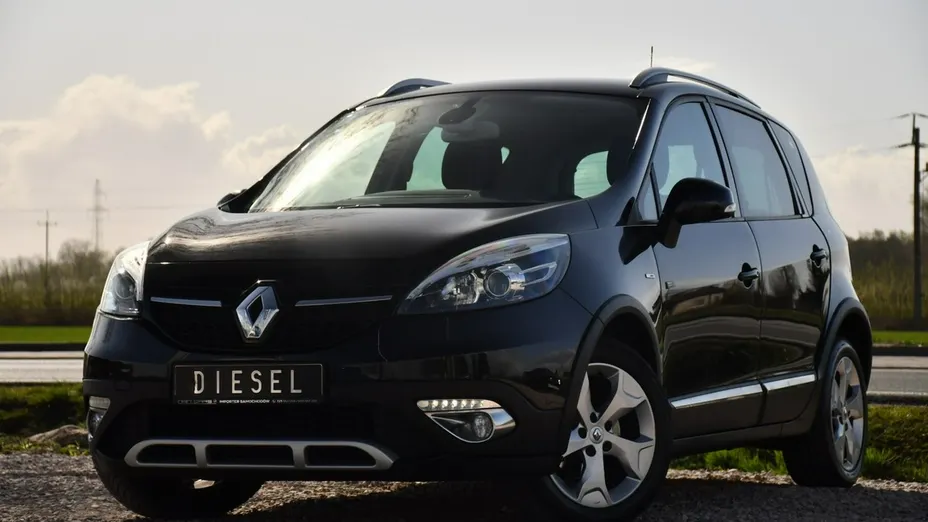 RENAULT Scenic -
