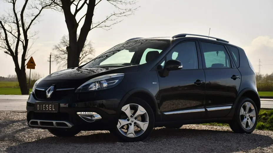 RENAULT Scenic -