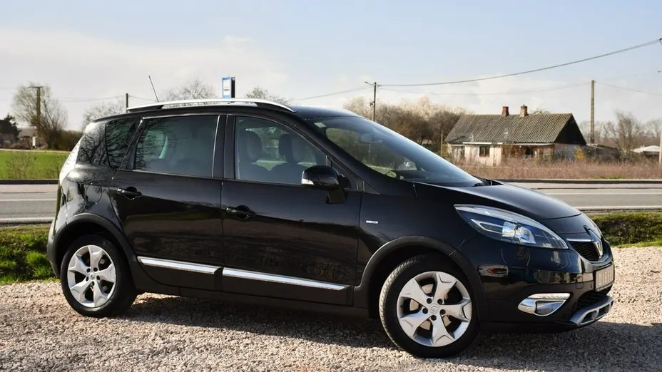 RENAULT Scenic -