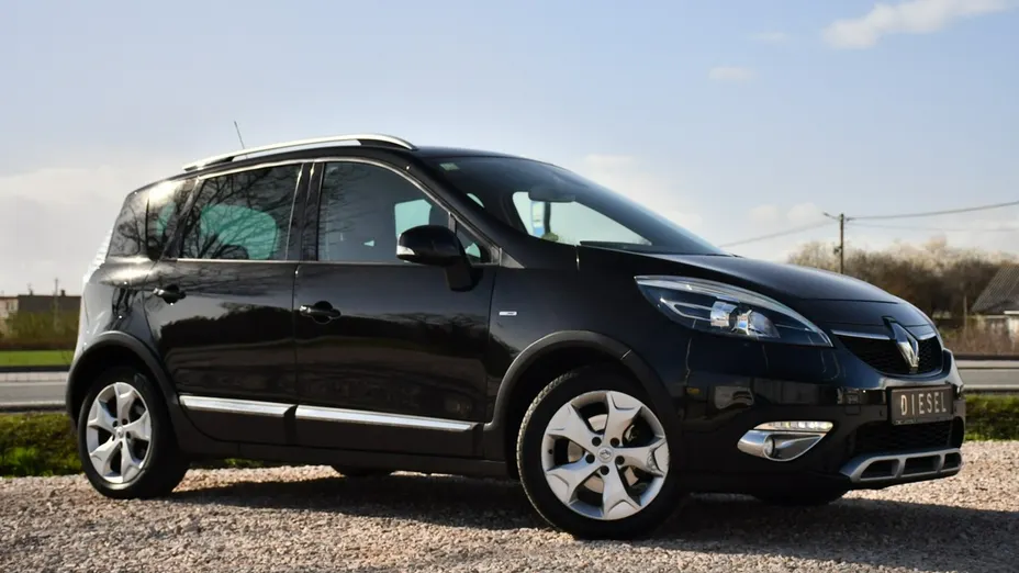 RENAULT Scenic -