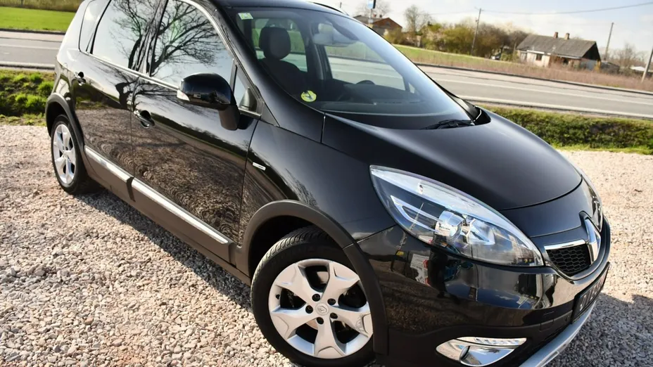 RENAULT Scenic -