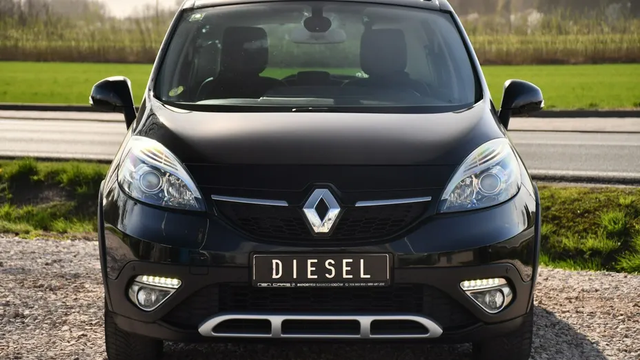 RENAULT Scenic -
