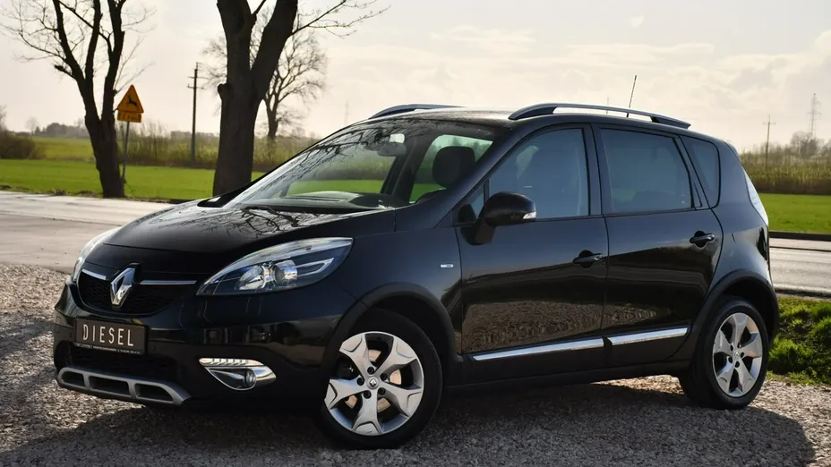 RENAULT Scenic -