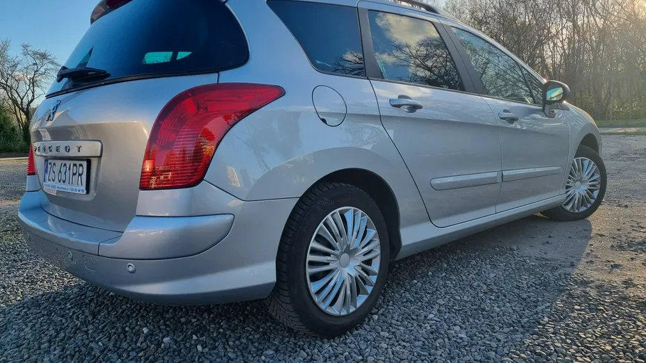 PEUGEOT 308 -