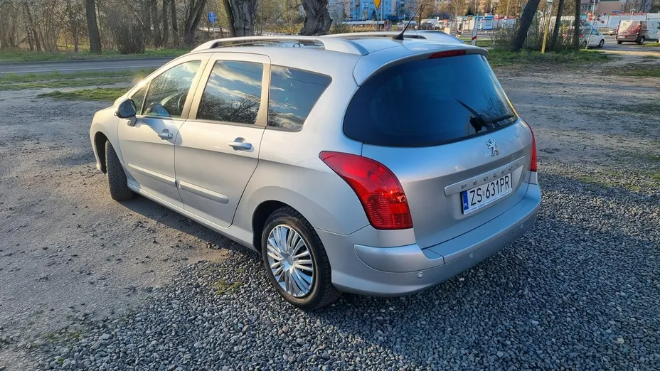 PEUGEOT 308 -