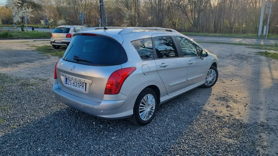 PEUGEOT 308 -