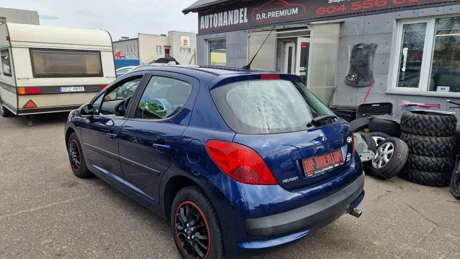 PEUGEOT 207 -