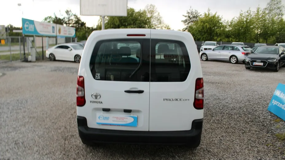 TOYOTA Proace City -