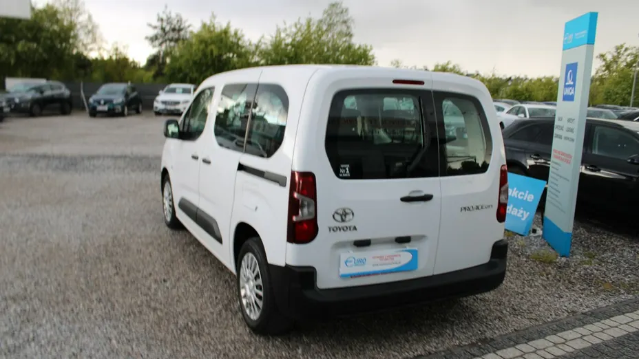 TOYOTA Proace City -