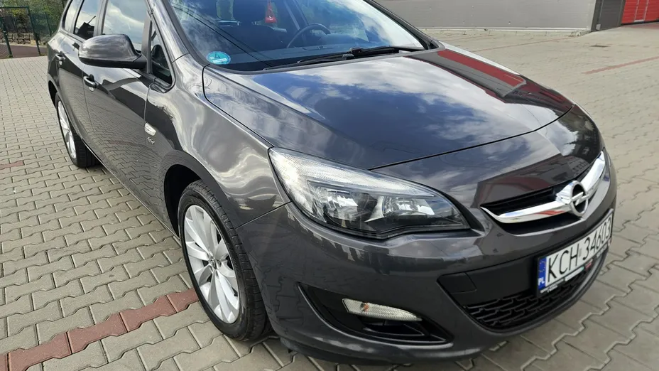 OPEL Astra -