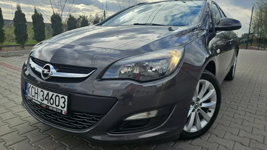 OPEL Astra -