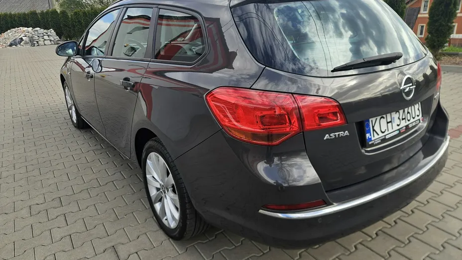 OPEL Astra -