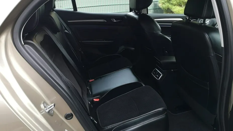 RENAULT Megane -