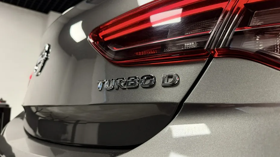 OPEL Insignia -