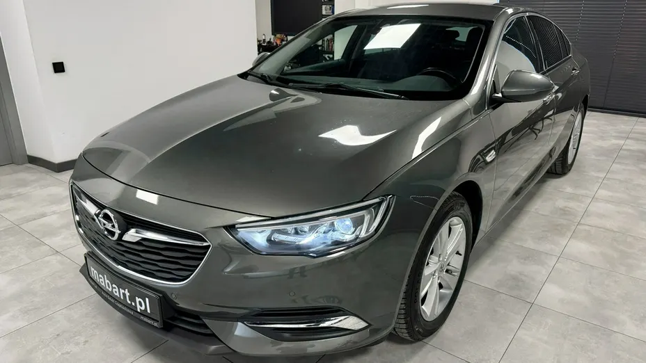 OPEL Insignia -