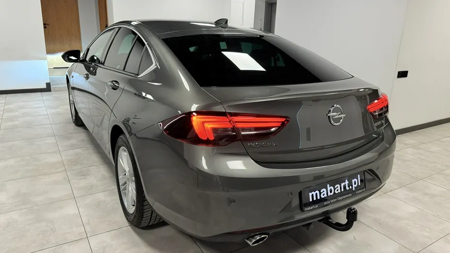 OPEL Insignia -