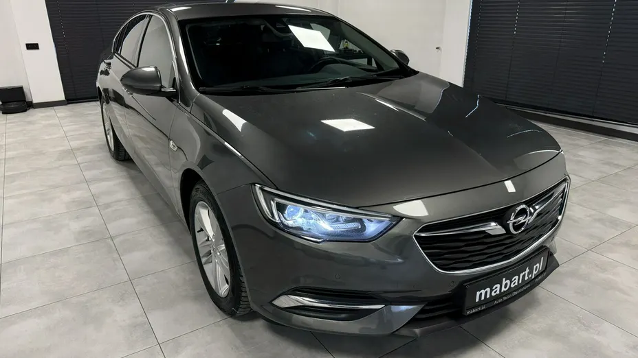 OPEL Insignia -