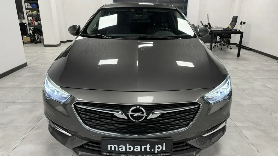 OPEL Insignia -