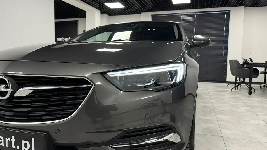 OPEL Insignia -