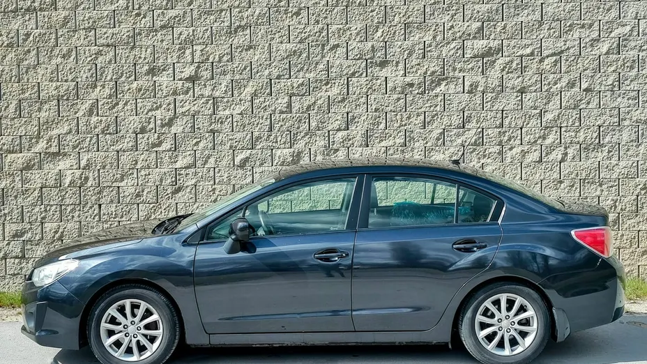 SUBARU Impreza -