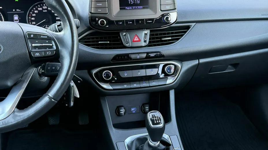 HYUNDAI i30 i30 1.5 DPI Classic +