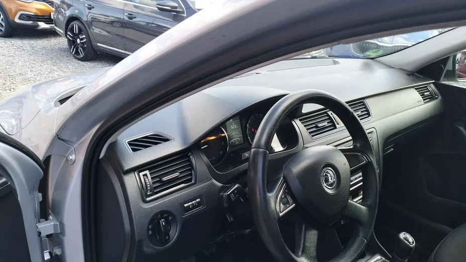 SKODA Rapid -