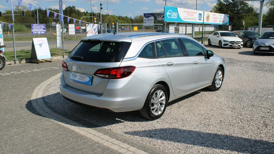 OPEL Astra -
