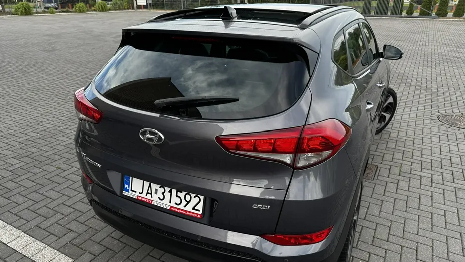 HYUNDAI Tucson -