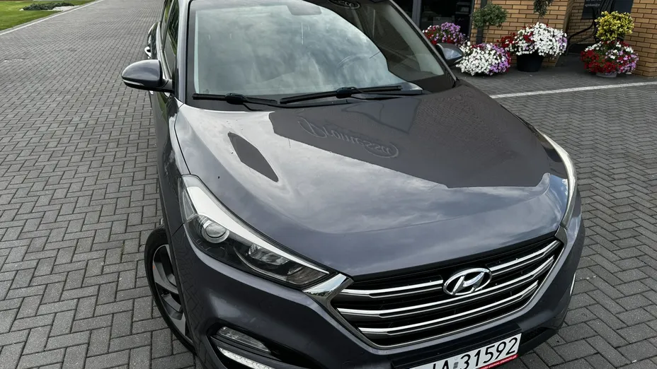 HYUNDAI Tucson -