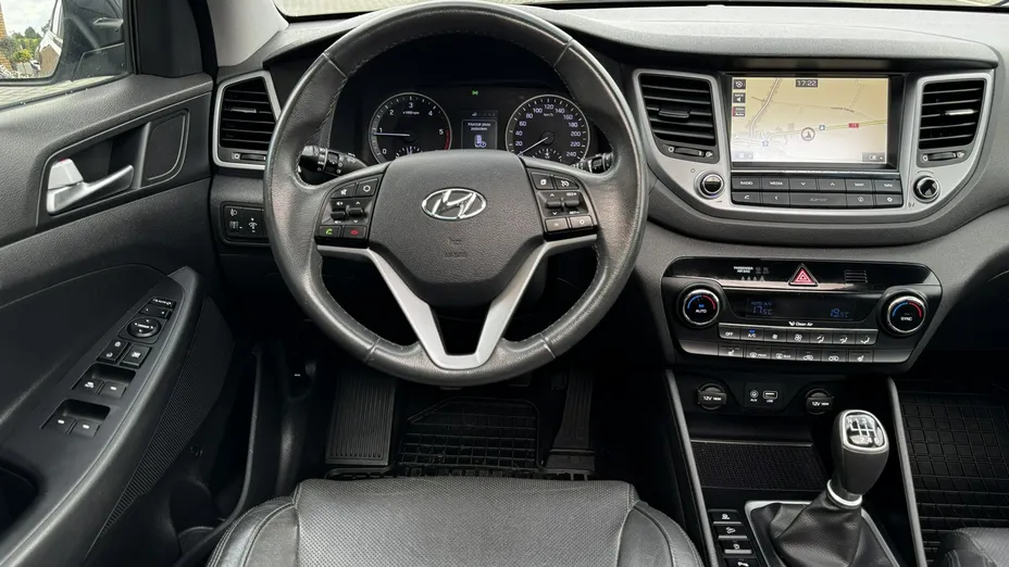 HYUNDAI Tucson -