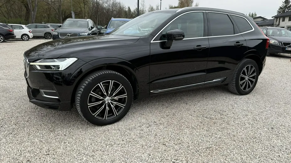 VOLVO XC60 -