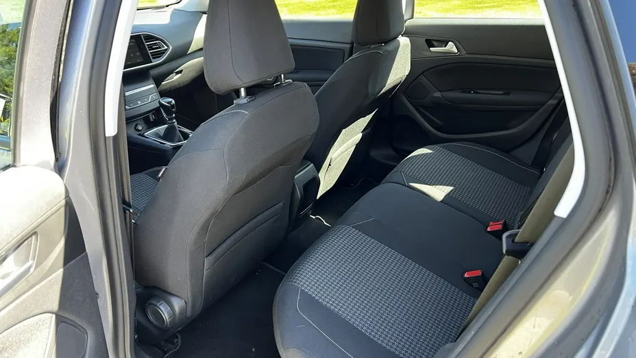 PEUGEOT 308 -