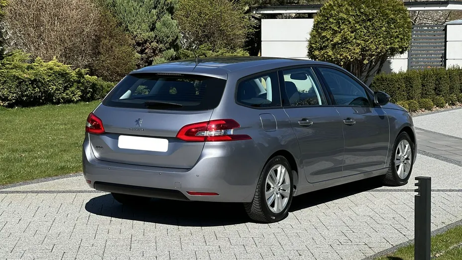 PEUGEOT 308 -