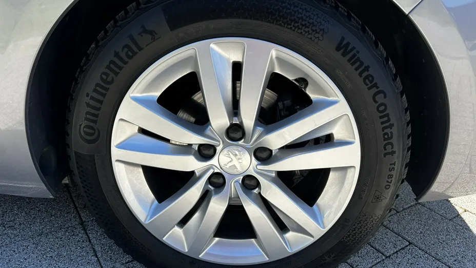 PEUGEOT 308 -