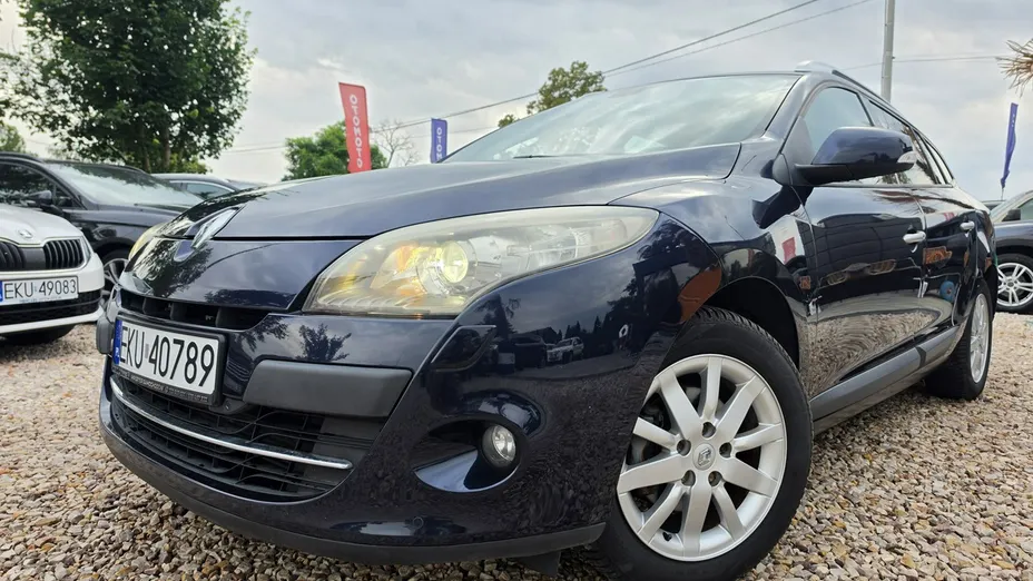 RENAULT Megane -