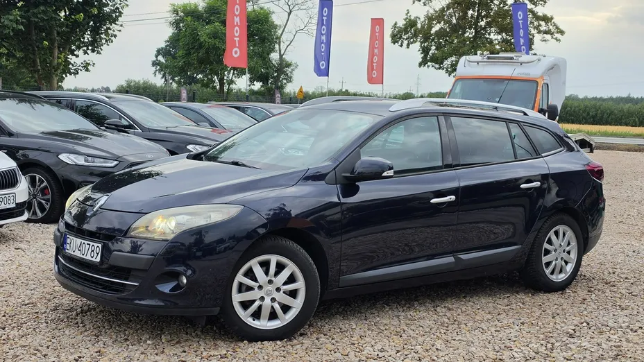 RENAULT Megane -