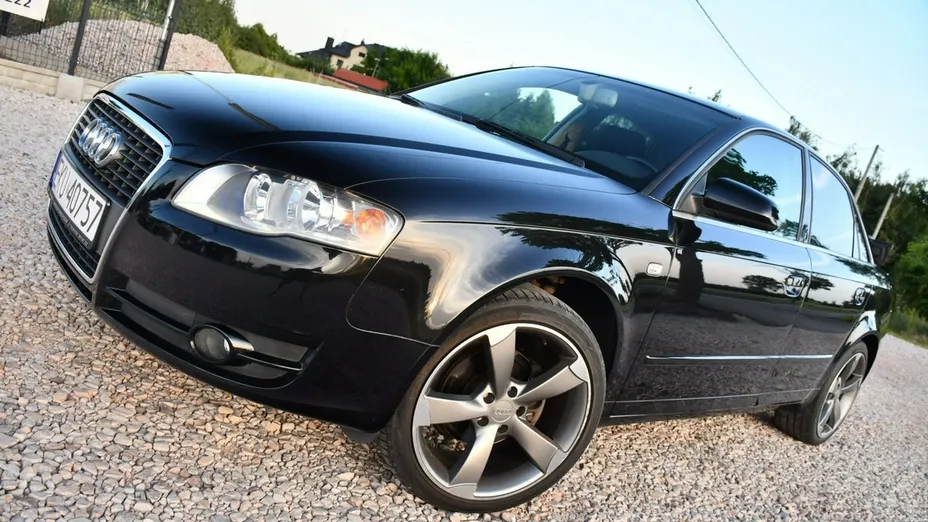 AUDI A4 -