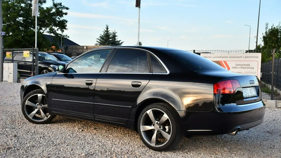 AUDI A4 -