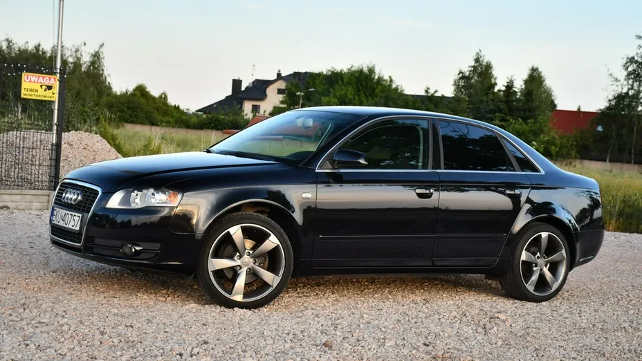 AUDI A4 -