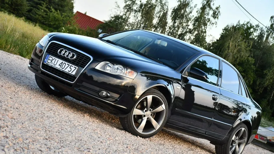 AUDI A4 -