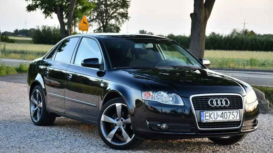 AUDI A4 -