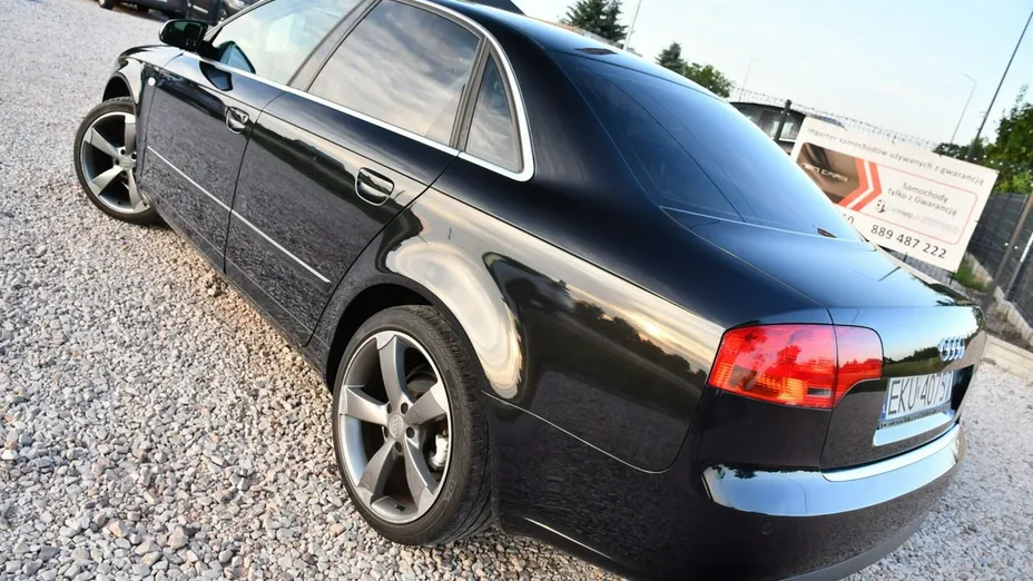 AUDI A4 -