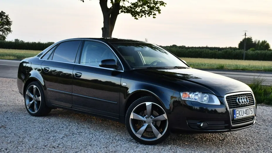 AUDI A4 -