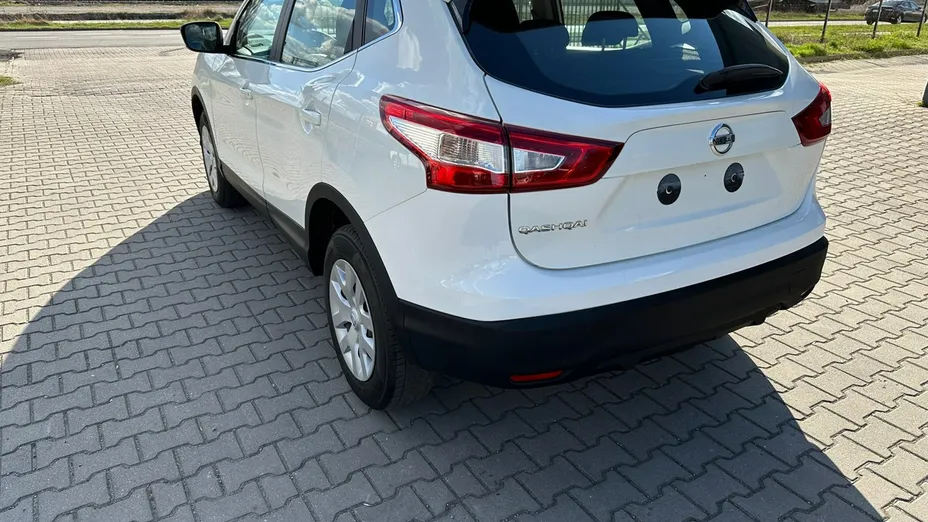 NISSAN Qashqai -
