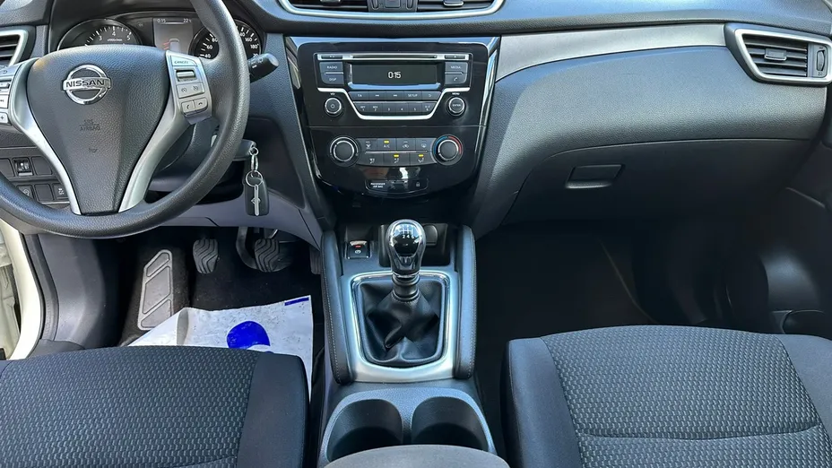 NISSAN Qashqai -