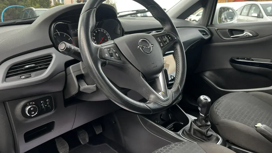 OPEL Corsa -