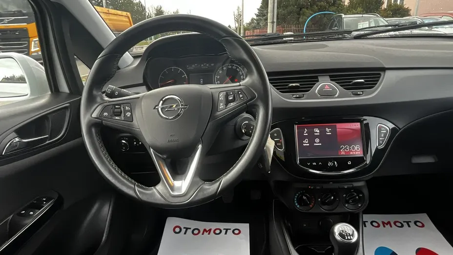 OPEL Corsa -