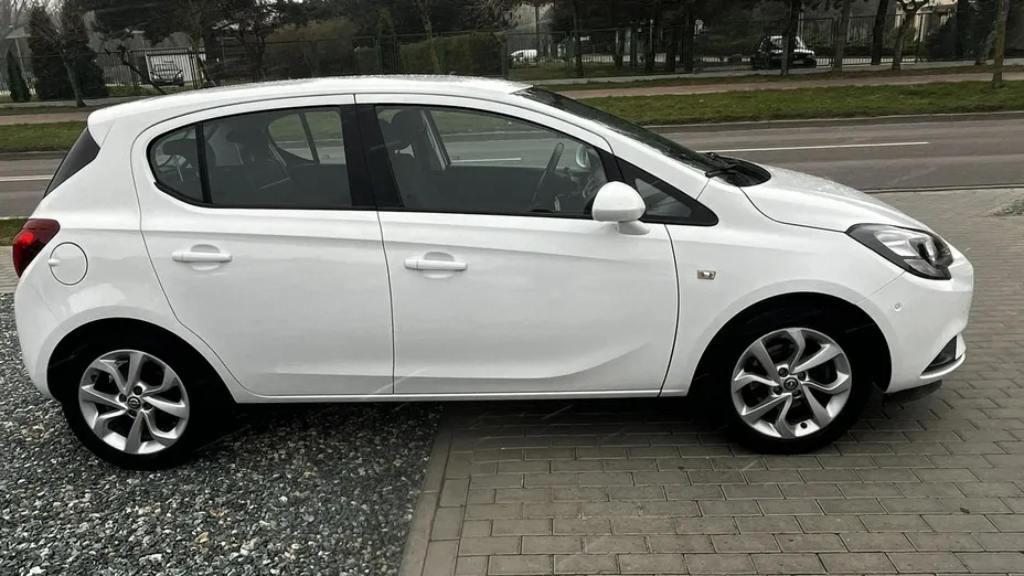 OPEL Corsa -